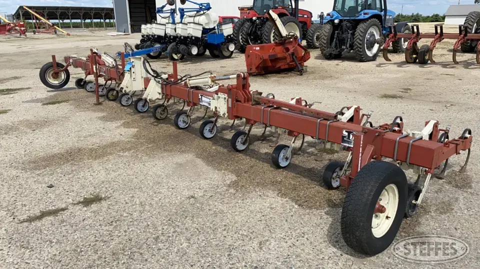Tebben Row Crop Cultivator