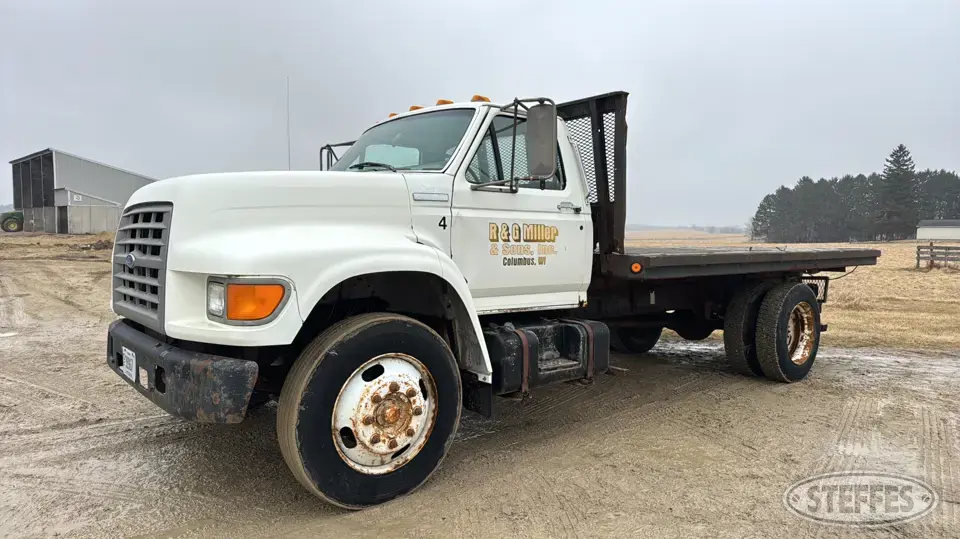 1996 Ford F-700 Flatbed Truck