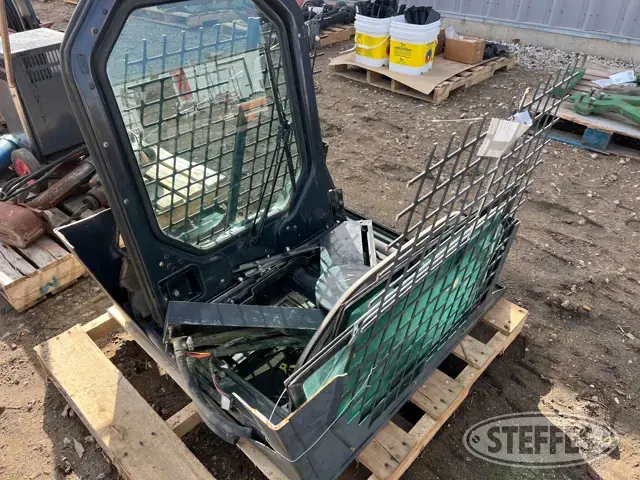 Bobcat 763 cab parts