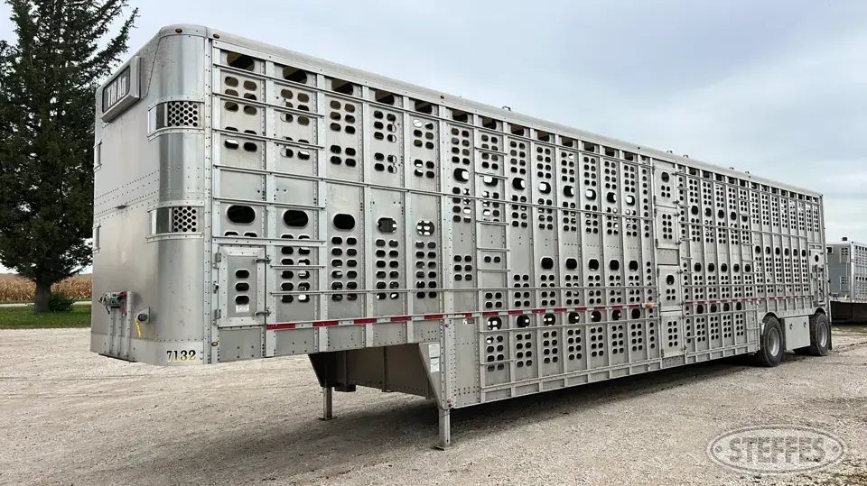 2020 Wilson PSDCL-402P Semi Livestock Trailer