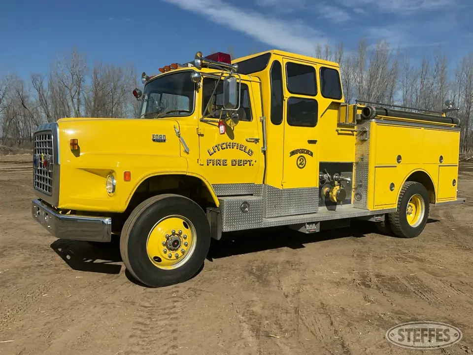 1984 Ford L9000 Specialty Truck