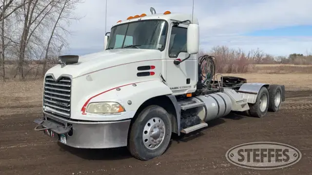 2010 Mack CXU613