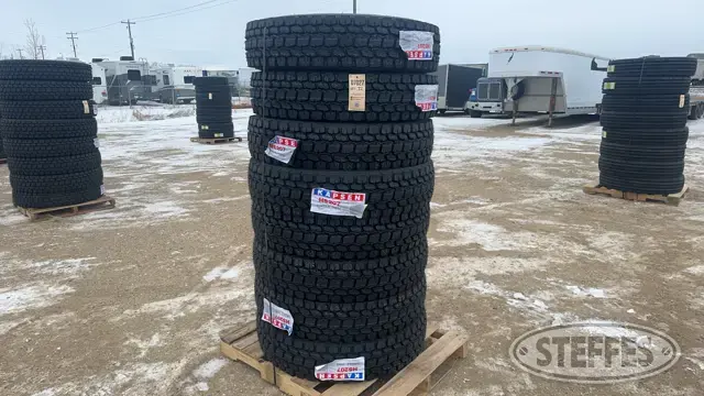 (8) Kapsen 11R22.5 drive tires