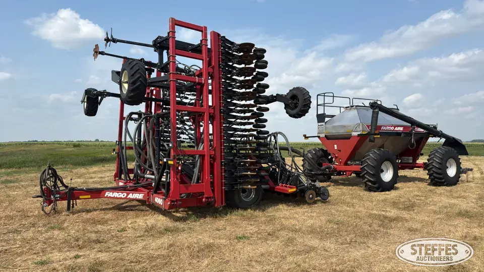 2004 Fargo Aire 4060 Air Drills and Air Seeder