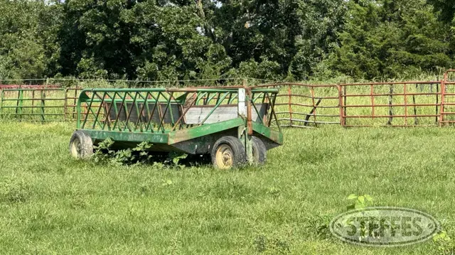 Creep Silage Feeder