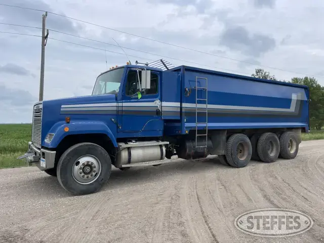 1992 Freightliner FLC112
