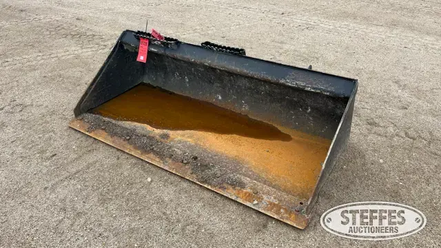 CAT skid steer bucket