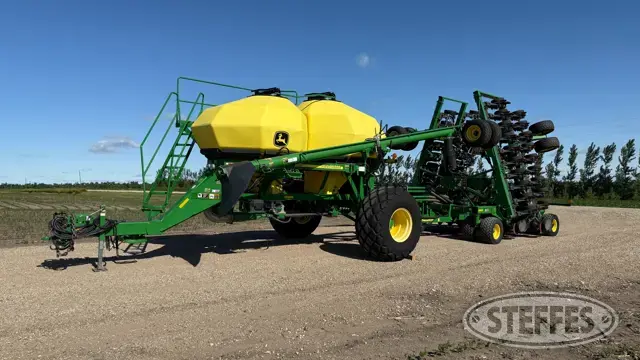 2015 John Deere 1890