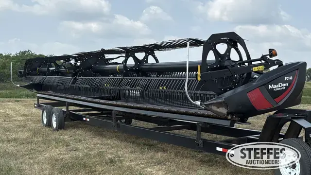 2018 MacDon FD140