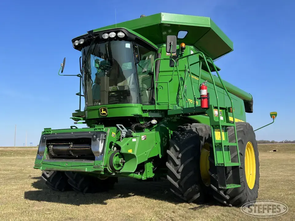 2011 John Deere 9770 Combine