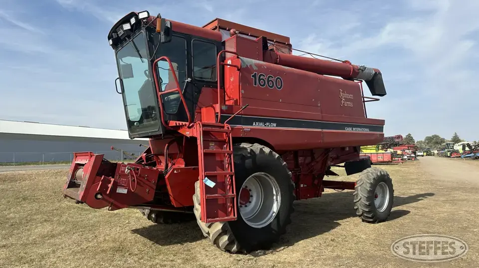 1989 Case IH 1660 Combine