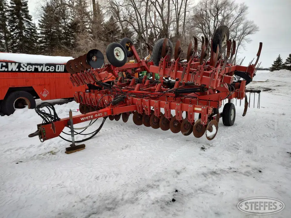 White 445 Coulter Chisel
