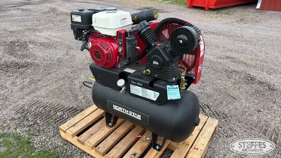 NorthStar air compressor Air Tools and Compressor
