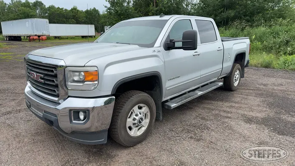 2015 GMC 2500 Sierra SLE Z71 3 Quarter Ton Pickup