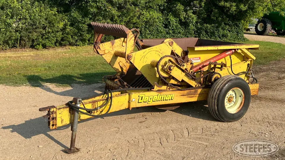 Degelman R5705 Rock Picker