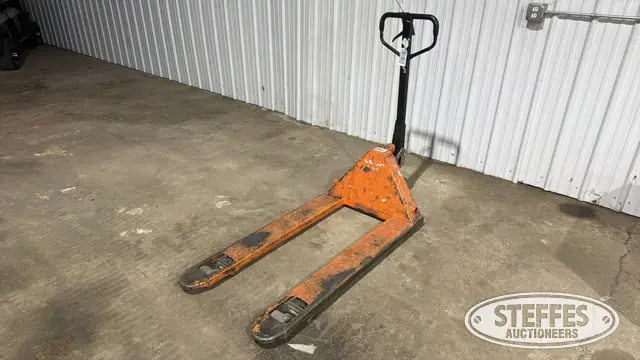 Pallet jack