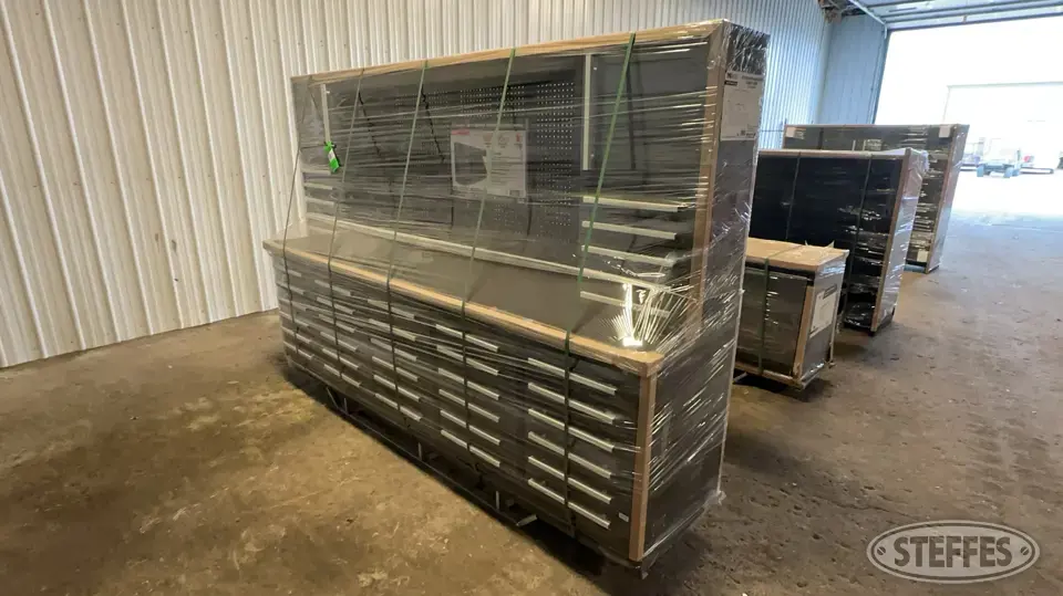 2024 TMG-WBC30D Storage and Bench