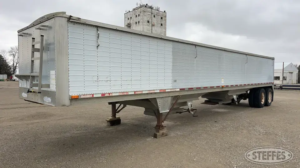 1995 Wilson DWH-400 Pacesetter Hopper Bottom Trailer