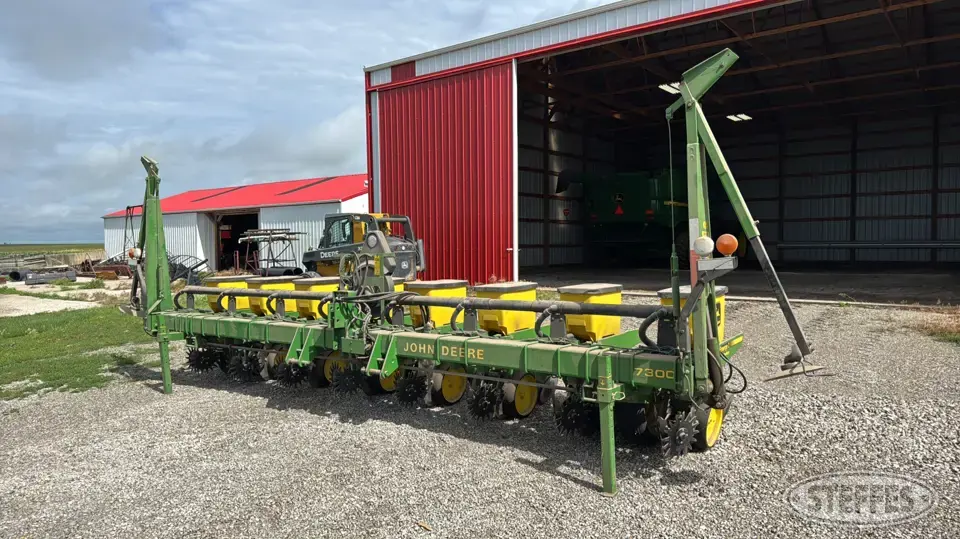 John Deere 7300 Less Than 12 Row Planter