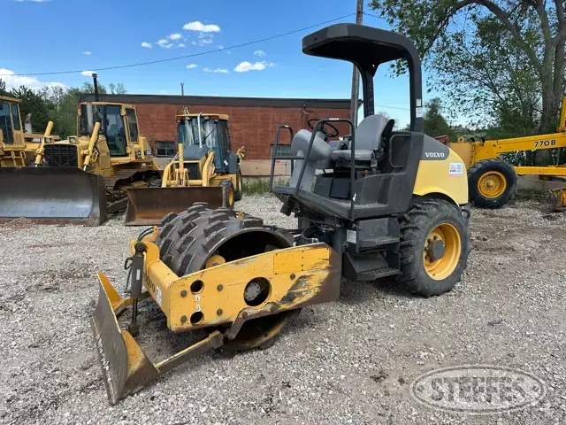 2008 Volvo SD45F