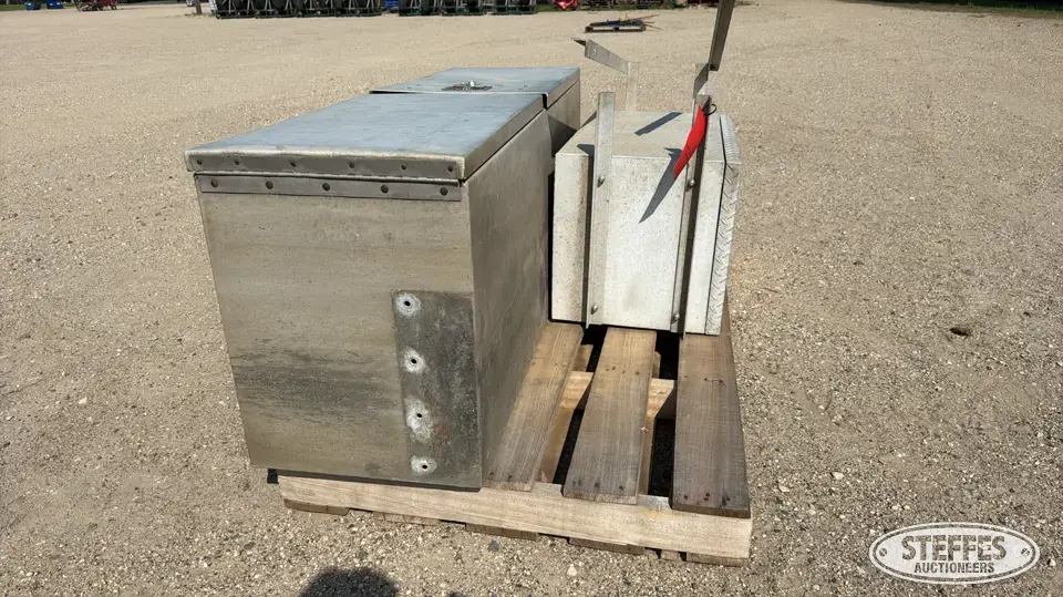 Assorted semi side boxes Truck-Trailer Part