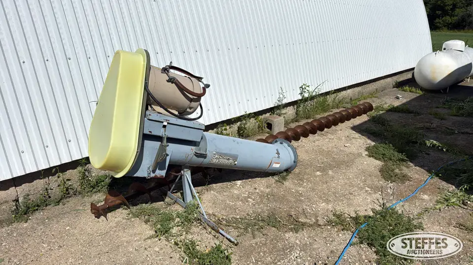 Grain Handler takeout auger Transfer-Jump Augers and Conveyor
