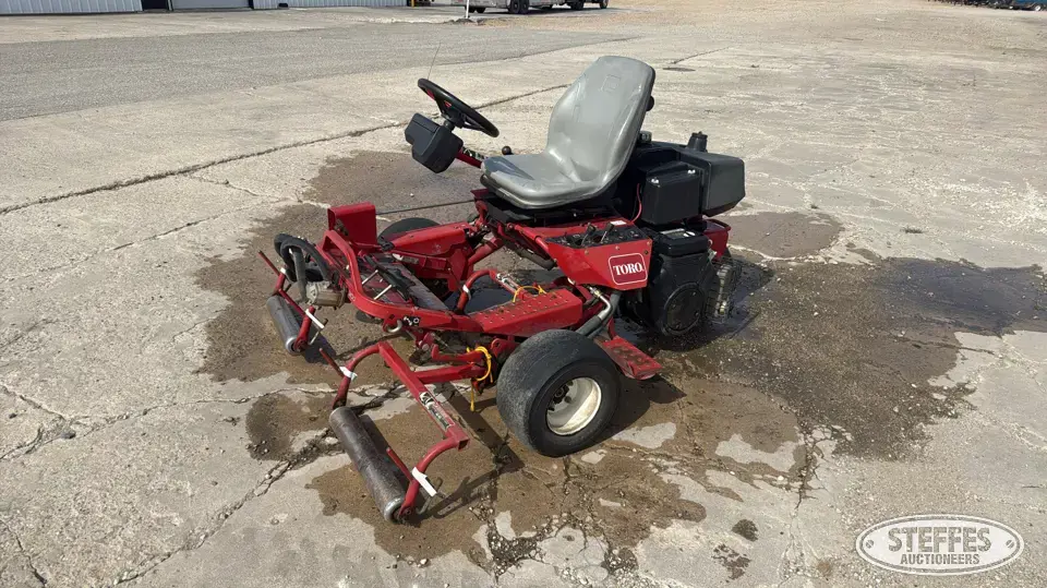2007 Toro 3100 Finish Mower