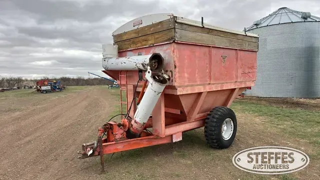 United Farm Tools grain cart