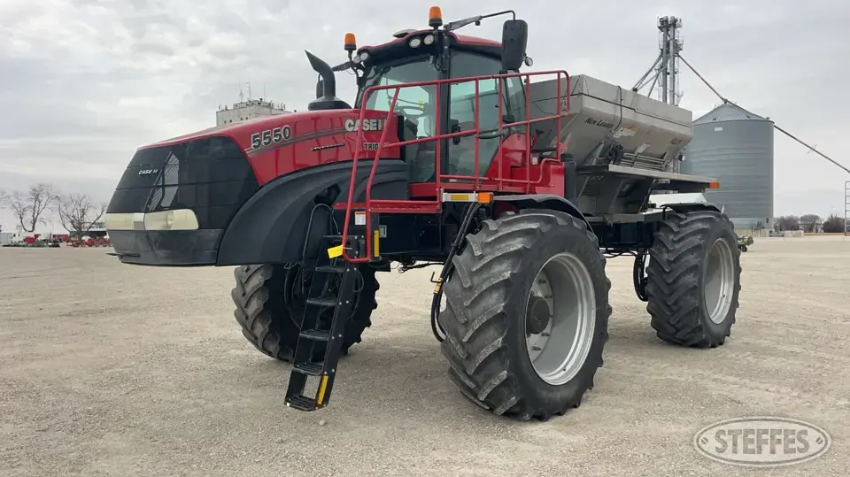 2018 Case IH Trident 5550 Self-Propelled Dry Applicators-Spreaders-Floater