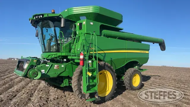 2012 John Deere S660