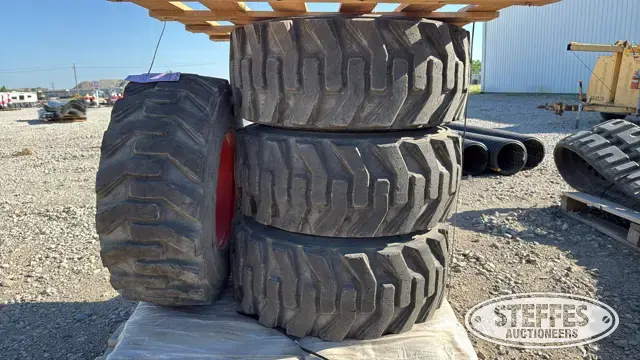 (4) 12x16.5 HD tires
