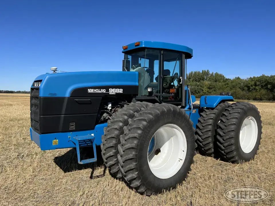 1996 New Holland 9682 4WD Tractor