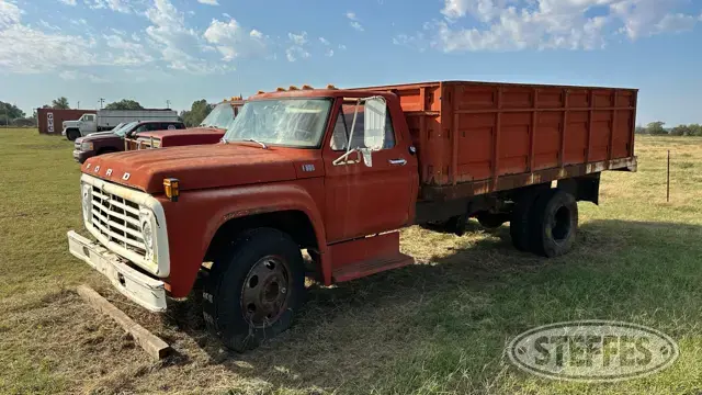 1975 Ford F600