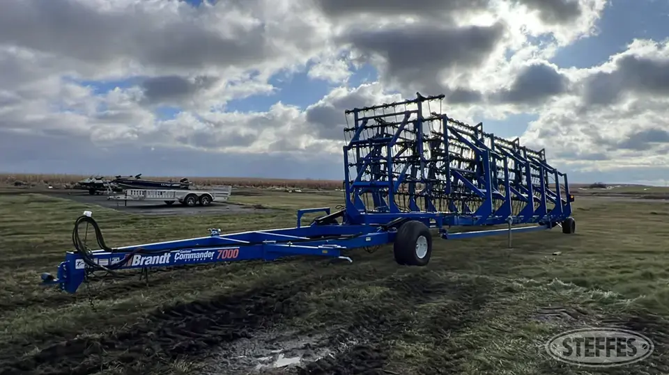 2011 Brandt Commander 7000 Harrow
