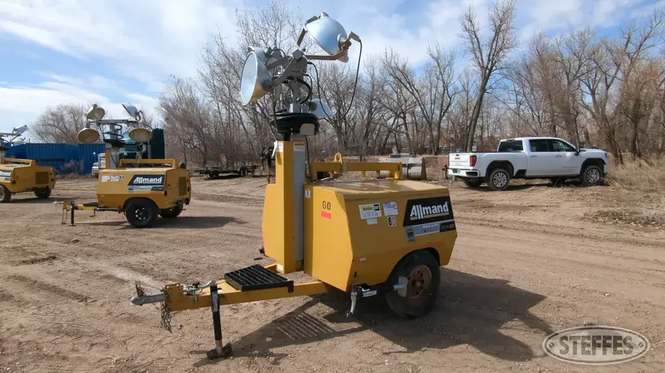 2012 Allmand Maxi-Light V-TWR Generators More Than 500 kW