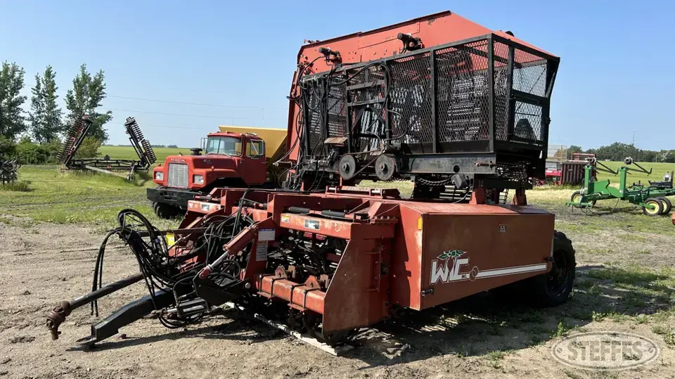 WIC 946 Sugarbeet Harvester
