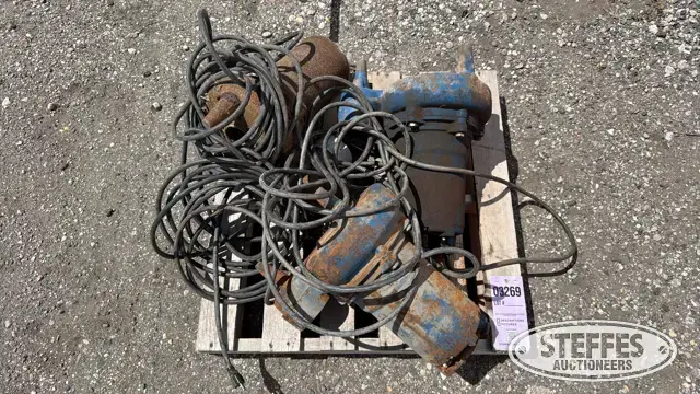 (3) F&Q pumps