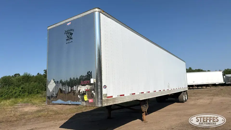2009 Utility VS2DX Van Trailer