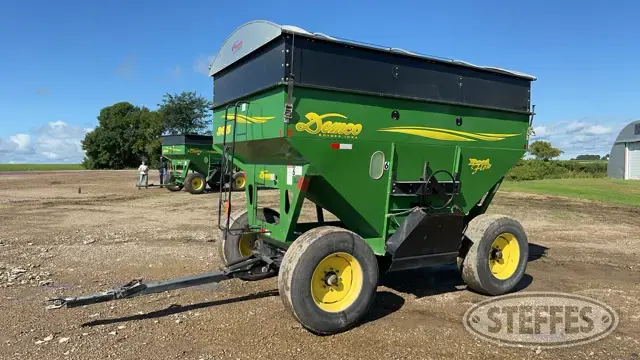 2004 Demco 365 Posi-Flow