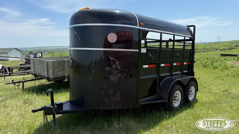 2015 Vern’s Bumper Livestock Trailer