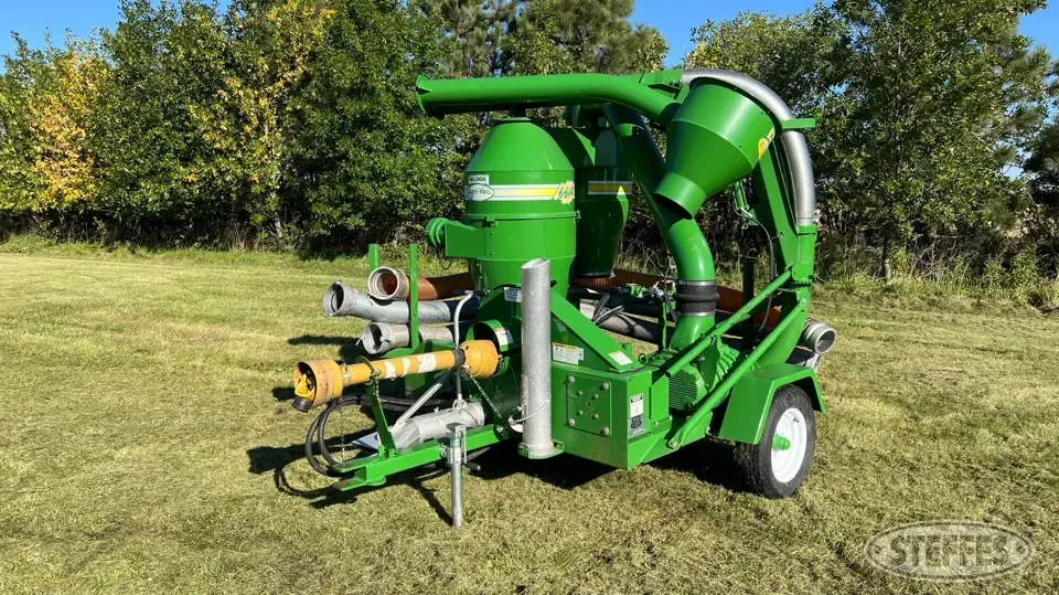 2015 Walinga Agri-Vac 6614 Pneumatic Grain Equipment