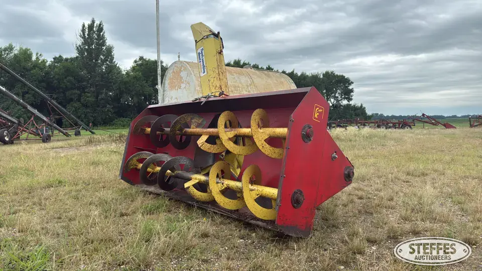 Farm King 960 3 Pt. Snowblower