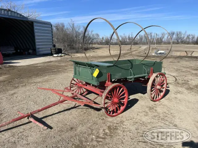 Miniature covered wagon