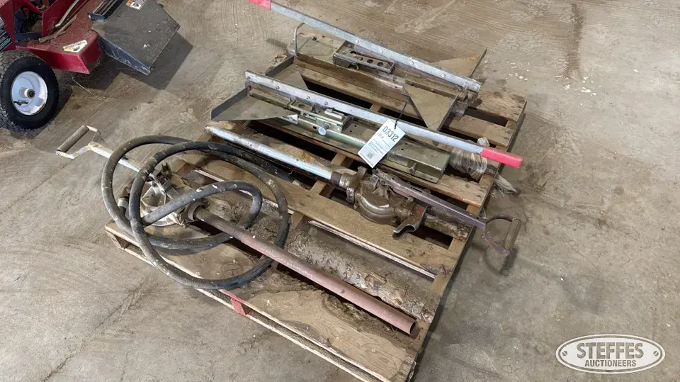 Siding cutters and fuel pumps Farm Support Item