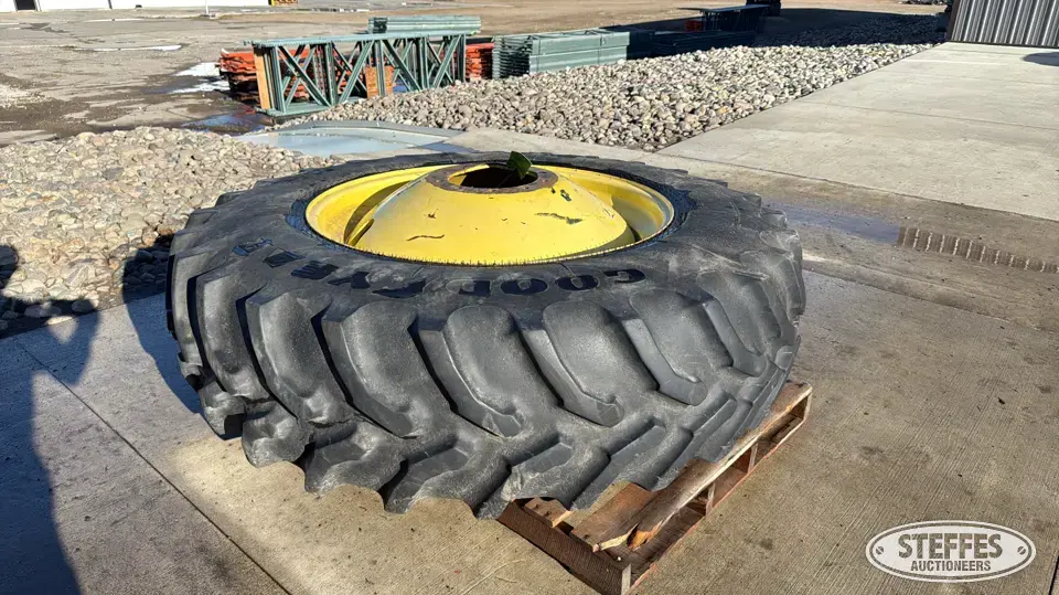 Goodyear 520/85R42 tire Tractor-Implement Tire