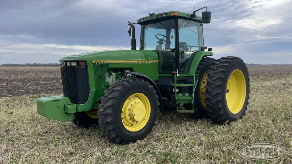 1996 John Deere 8300 MFWD Tractor