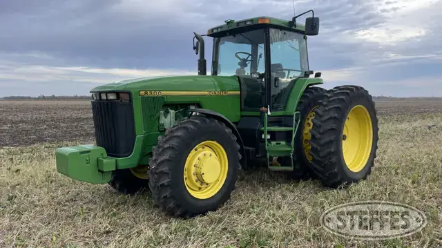 1996 John Deere 8300