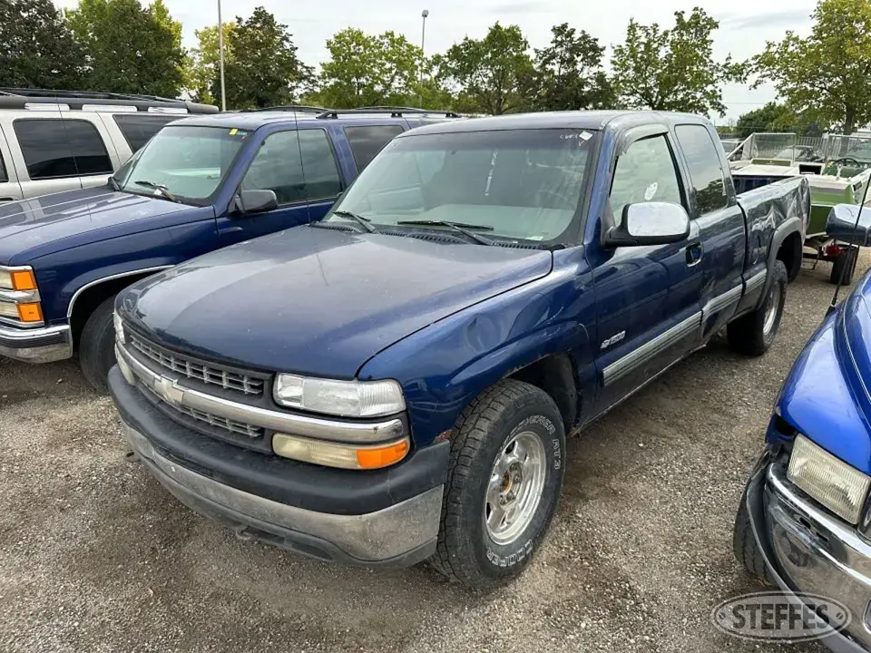 2000 Chevrolet Silverado K1500 Half Ton Pickup