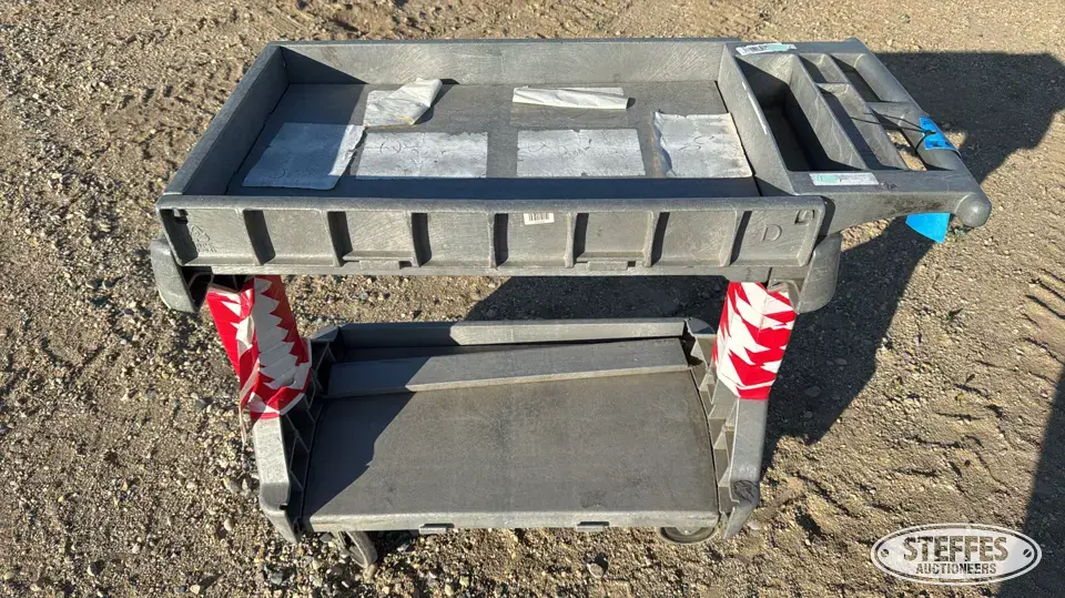 Rolling storage cart Storage and Bench