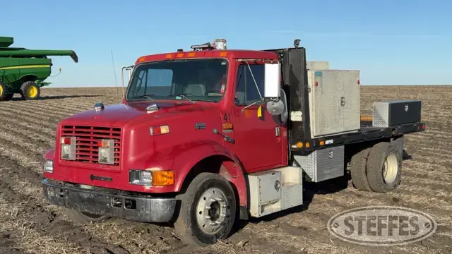 1995 International 4700 LP